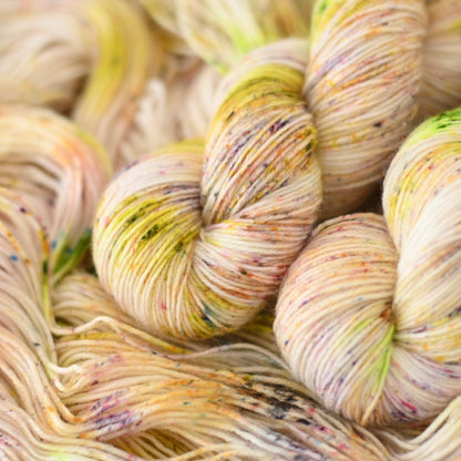 Hand-dyed yarn No.5 sock yarn "Nachtviolen"