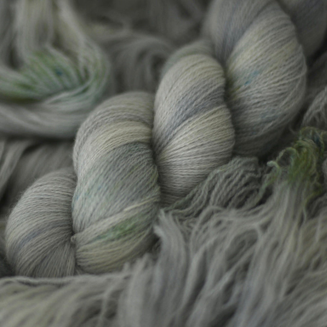 Hand-dyed yarn No.113 lace "Frühling übers Jahr"