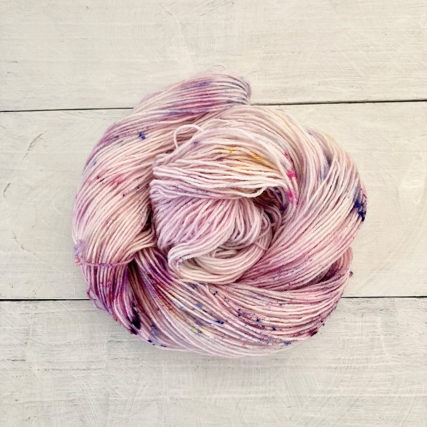 Hand-dyed yarn No.231 sock yarn "Le temps des lilas"