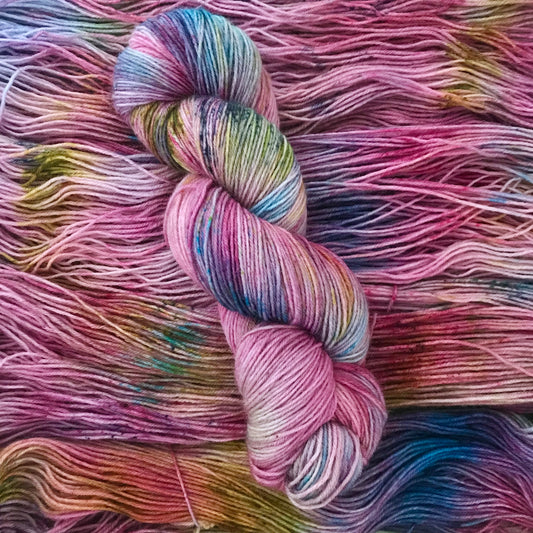 Hand-dyed yarn No.76 sock yarn "Verführung"