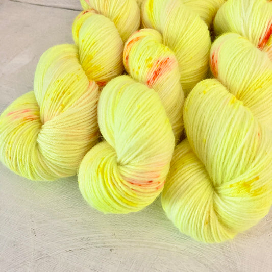 手染め糸 No.234 ソックヤーン「 Der Musensohn 」