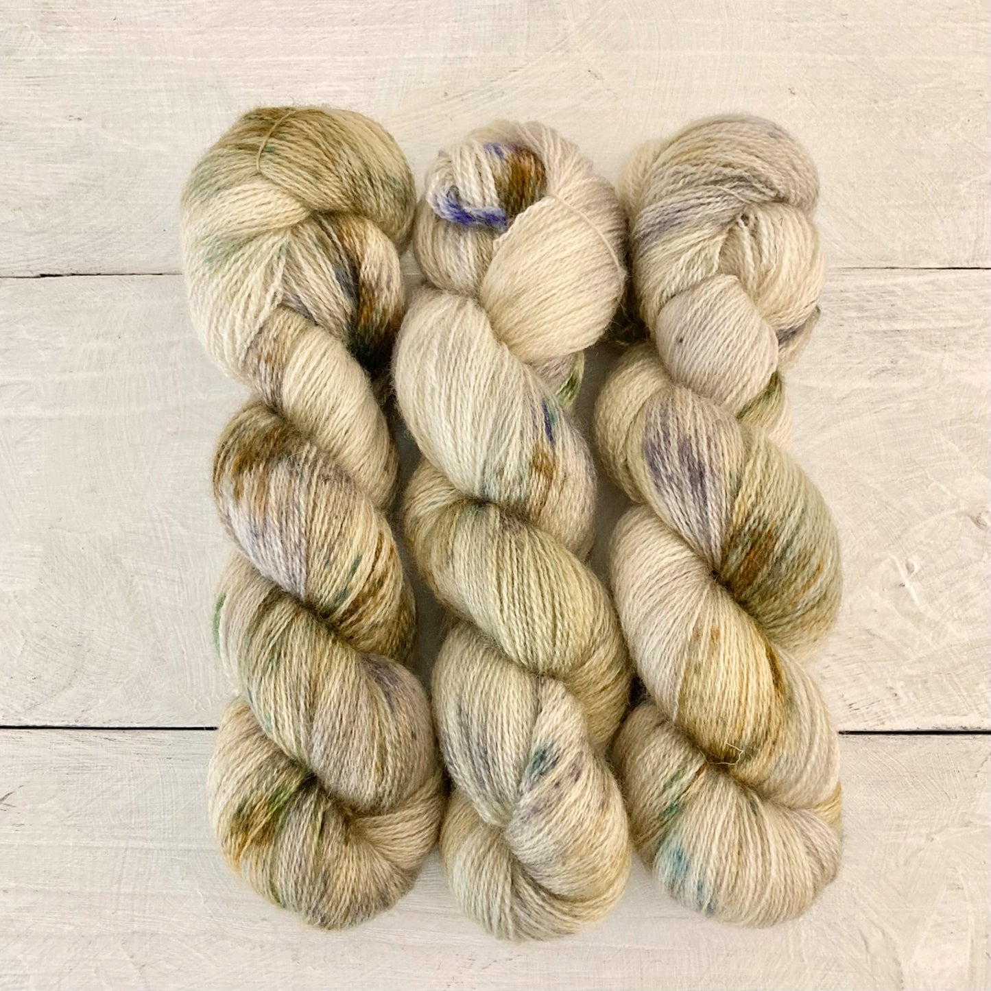 Hand-dyed yarn No.236 BFL lace "Scotland"