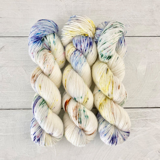 Hand-dyed yarn No.238 sock yarn "La fée aux chansons"