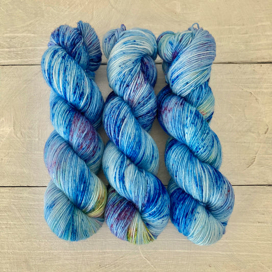 Hand-dyed yarn No.73 sock yarn "Lohengrin"