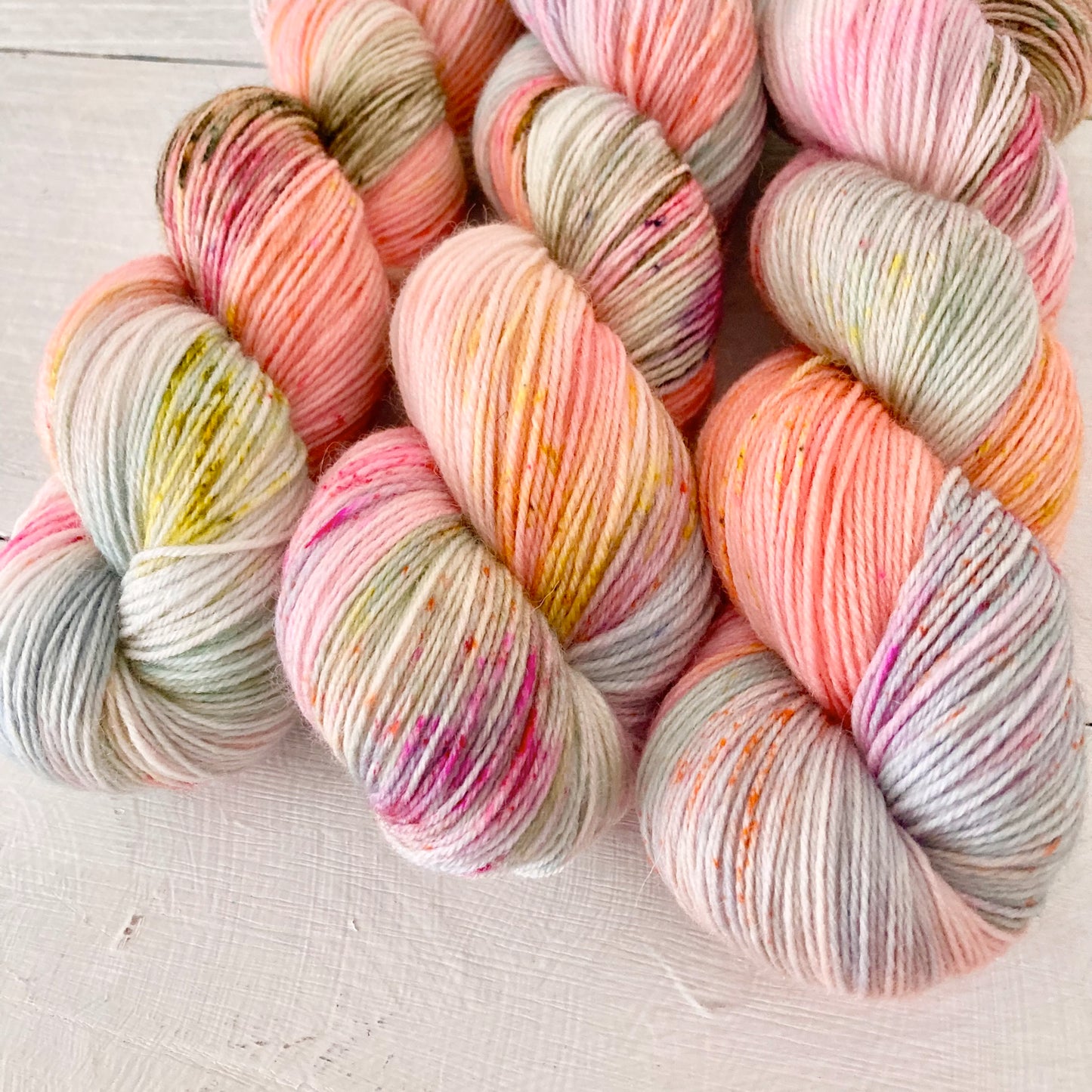 Hand-dyed yarn No.241 sock yarn "L'enfant et les sortilèges"