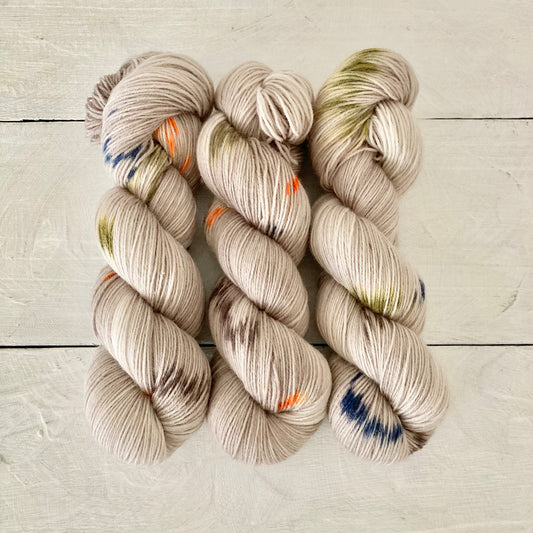 手染め糸 No.244 ソックヤーン「Dumka」