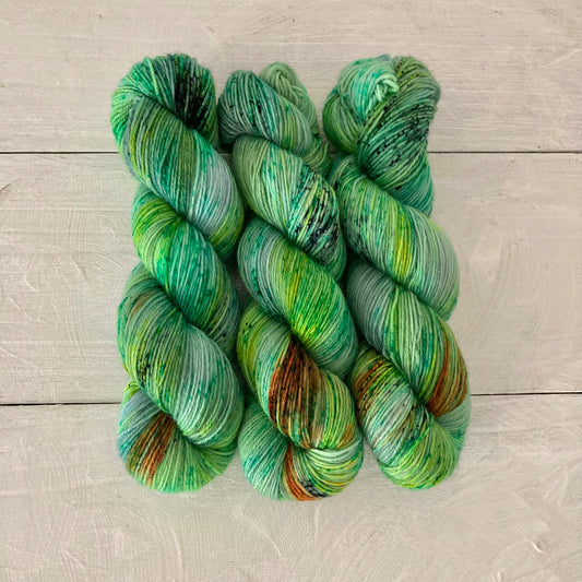 Hand Dyed Yarn No.257 Sock Yarn "The Holly And the Ivy"