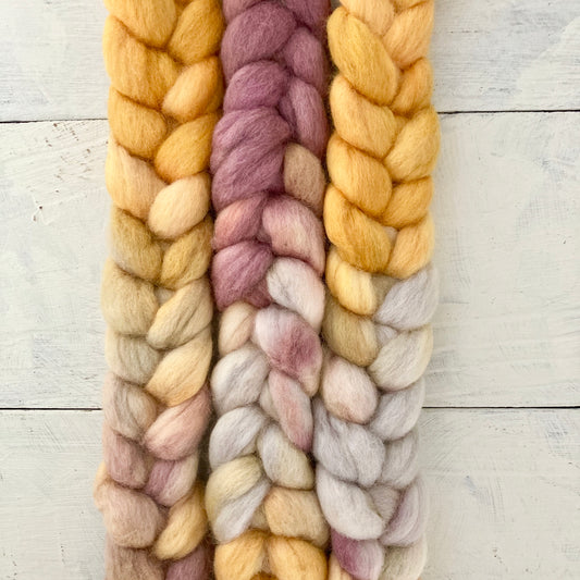 Hand-dyed wool Korydale No.1 "Träumerei"