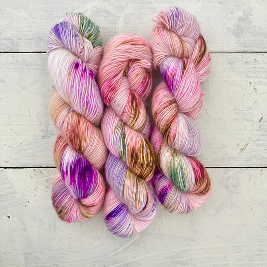 手染め糸 No.68 100% メリノ 1-ply「September」