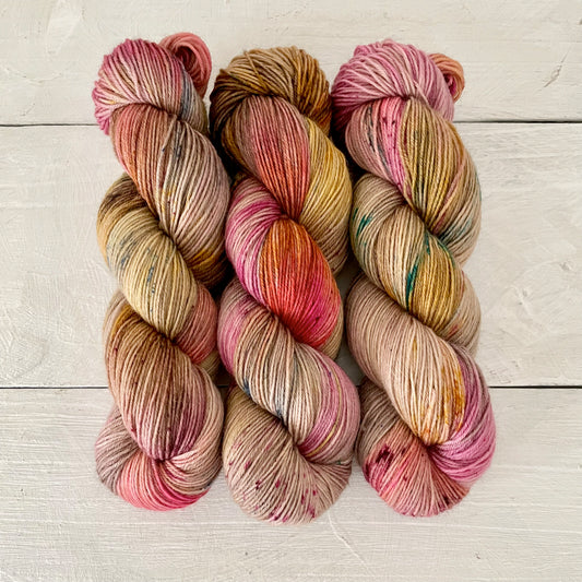 Hand dyed thread No.262 sock yarn "" 
