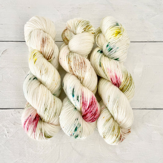 Hand-dyed yarn No.146 Sock yarn "Soushunfu"