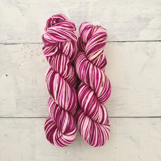 Hand-dyed yarn No.123 sock yarn "An Chloe"