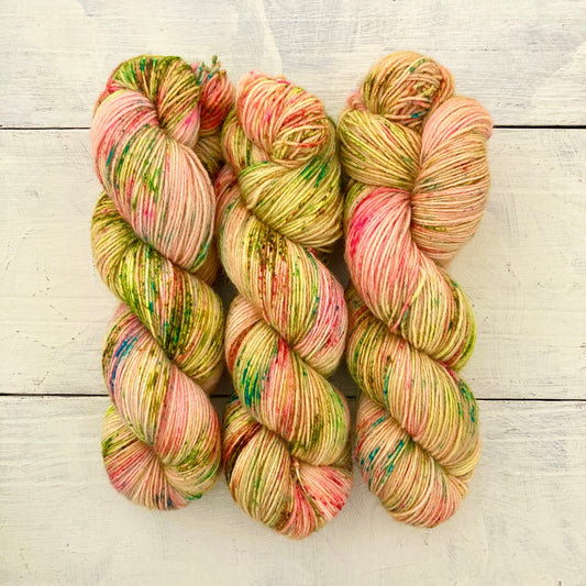 Hand-dyed yarn No.124 sock yarn "Turandot"