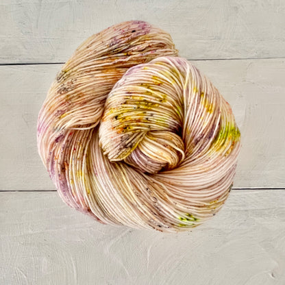 Hand-dyed yarn No.5 sock yarn "Nachtviolen"