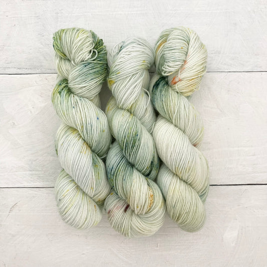 Hand-dyed yarn No.94 sock yarn "Karfreitagszauber"