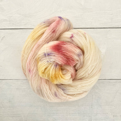 Hand-dyed yarn No.113 lace "Frühling übers Jahr"