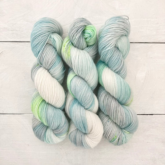 Hand-dyed yarn No.223 sock yarn "Uranus, The Magician"