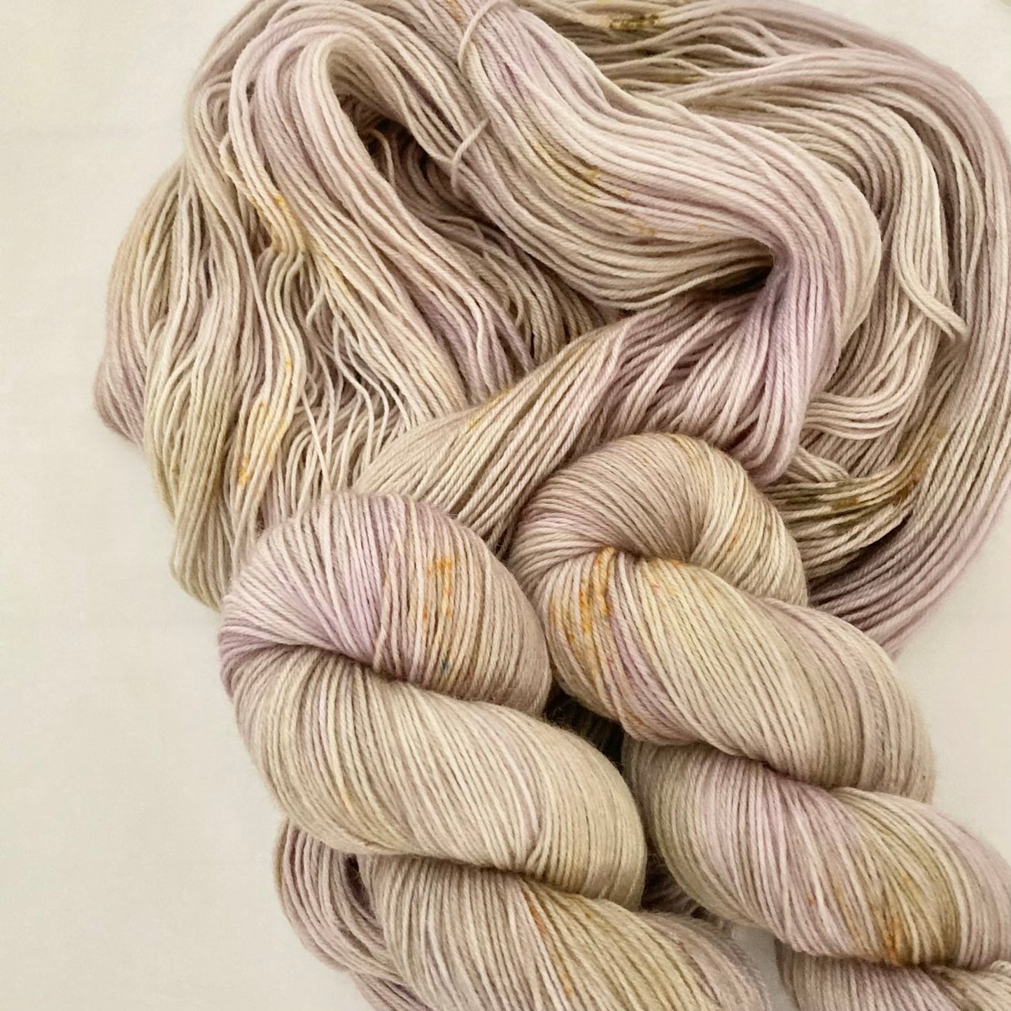 Hand-dyed yarn No.224 4-ply Polwas "Das Geheimnis"