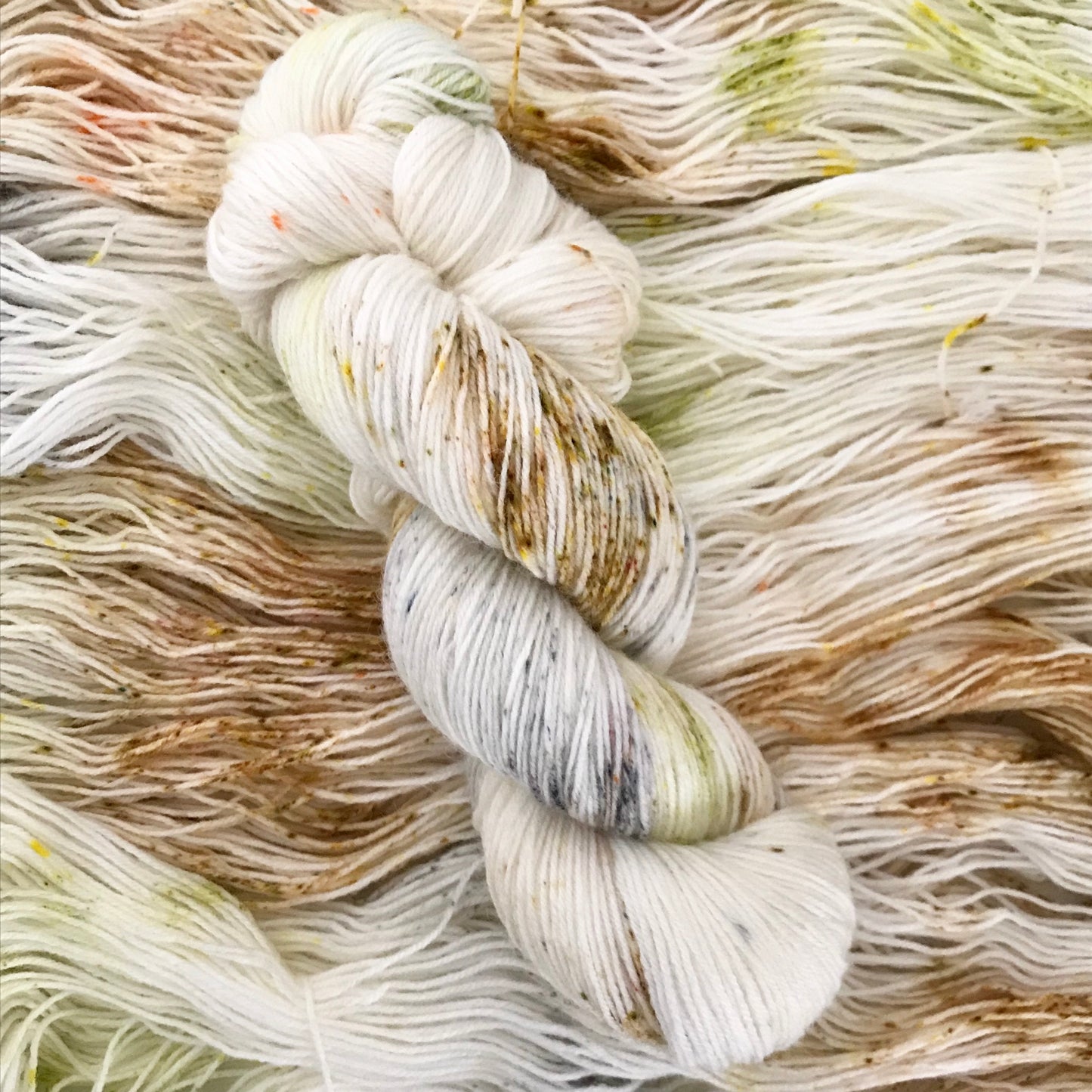 Hand-dyed yarn No.74 sock yarn "Spiegel Im Spiegel"