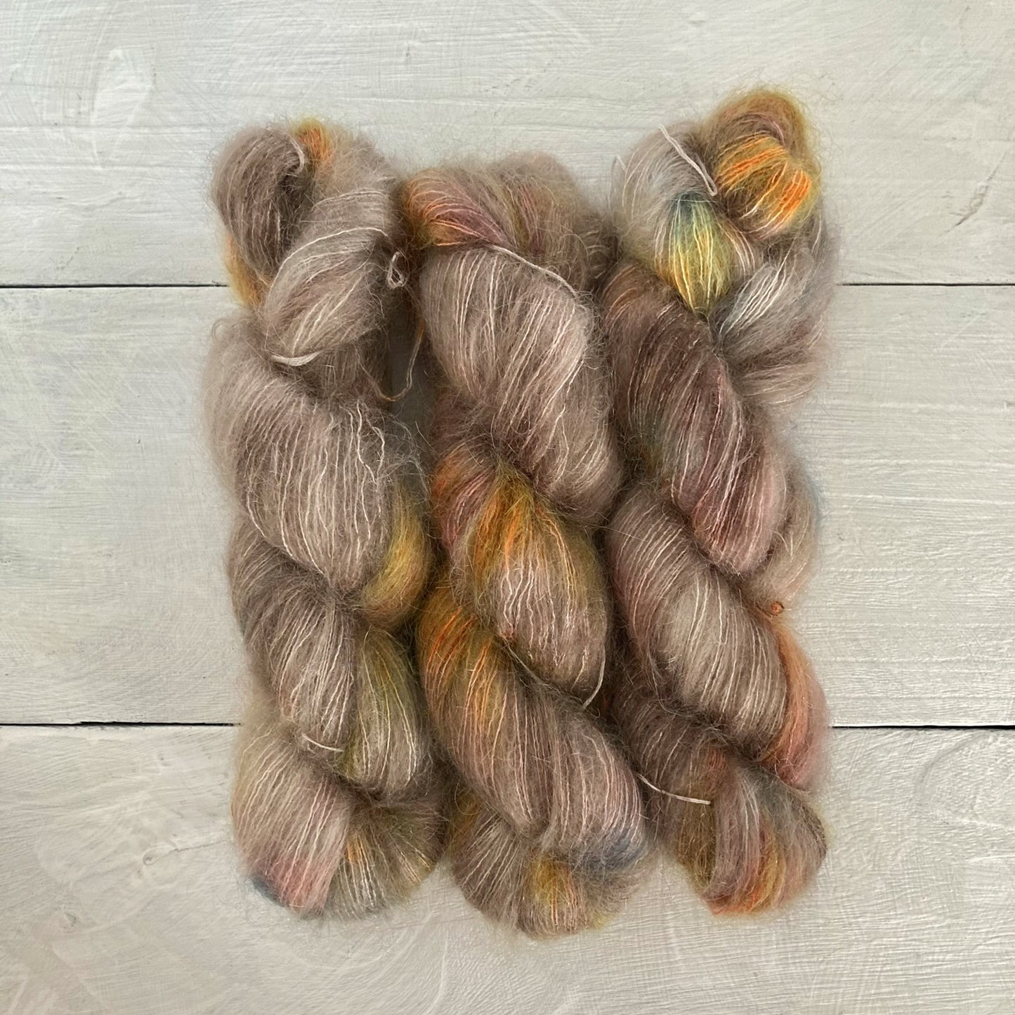 Hand-dyed yarn No.143 Kid Mohair &amp; Silk "Au Coin du Feu"