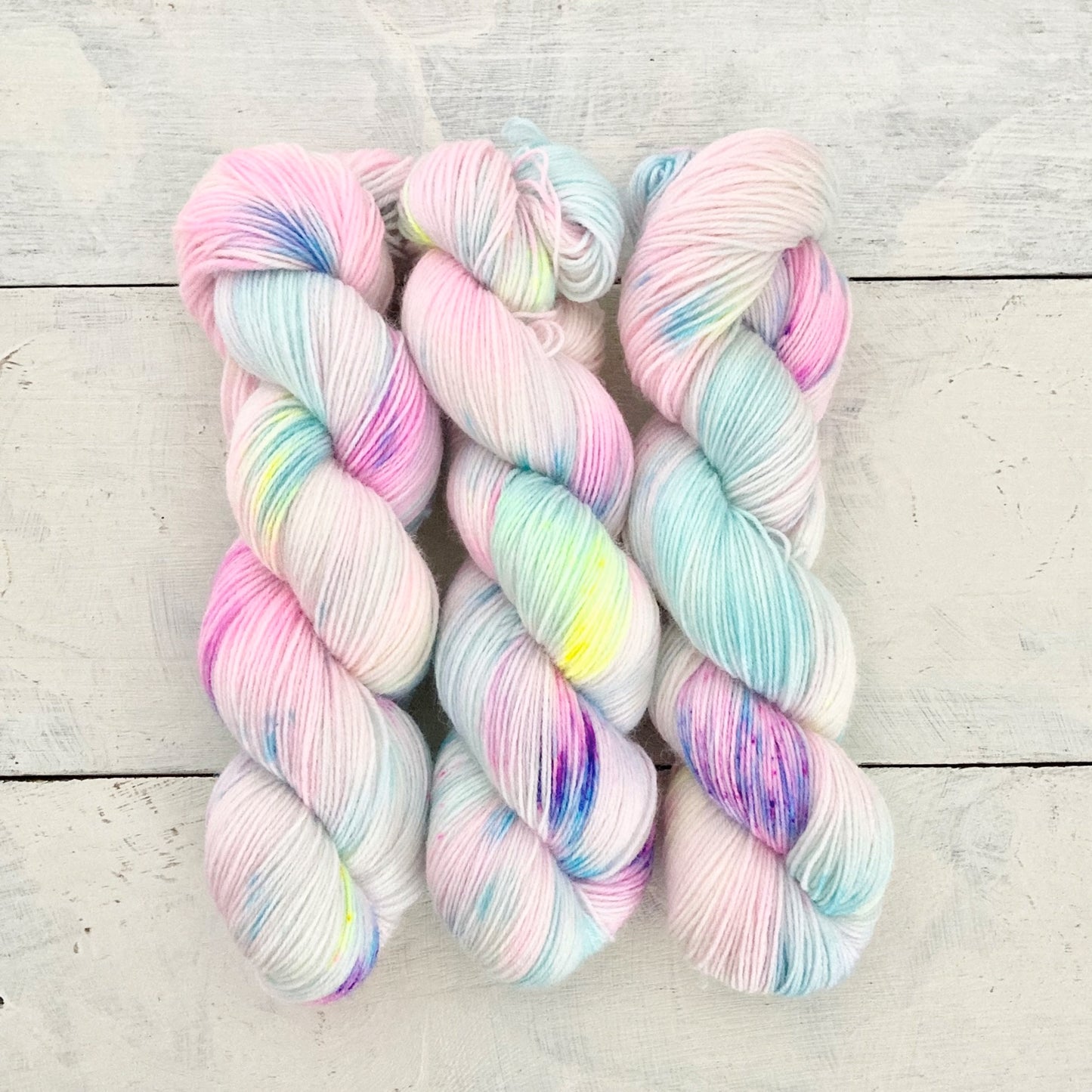 Hand-dyed yarn No.186 sock yarn "Chi il bel sogno di Doretta"