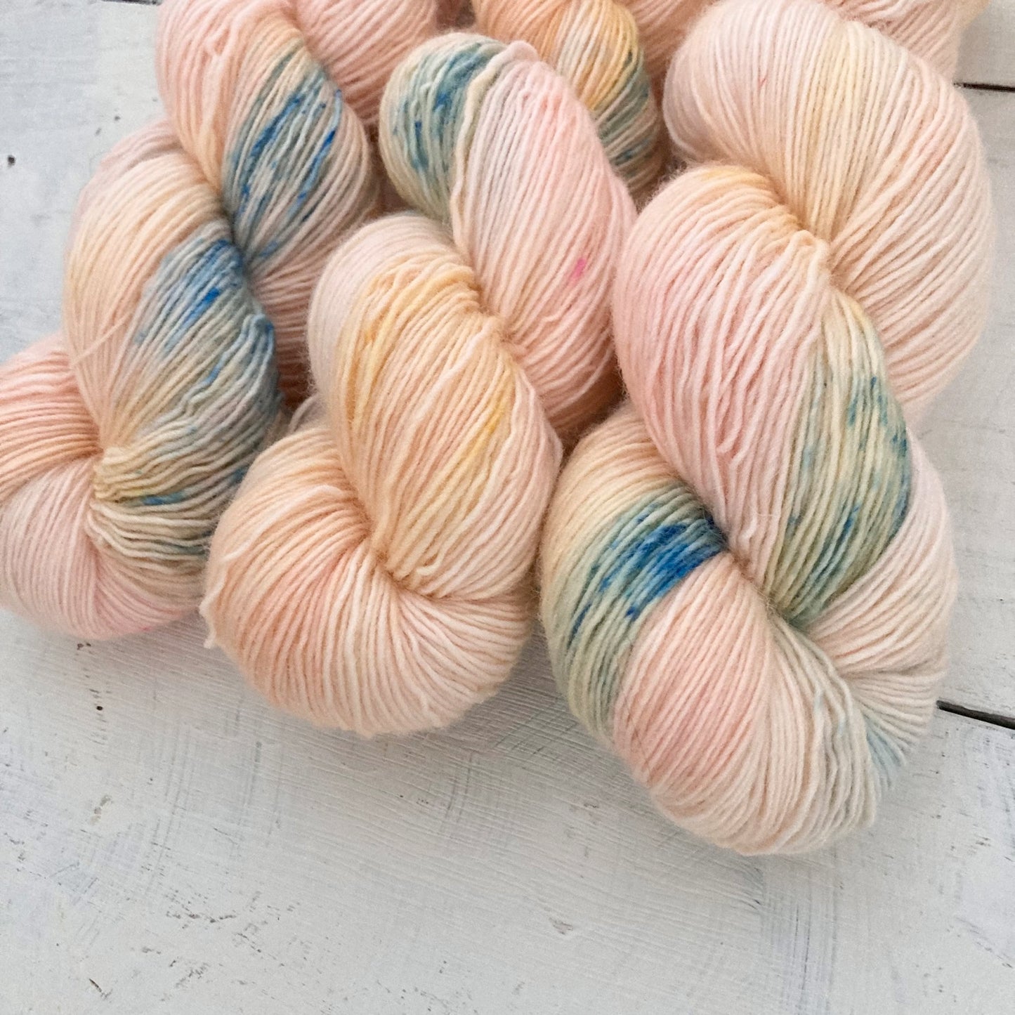 Hand dyed yarn No.182 100% merino 1-ply "Allegro in G"