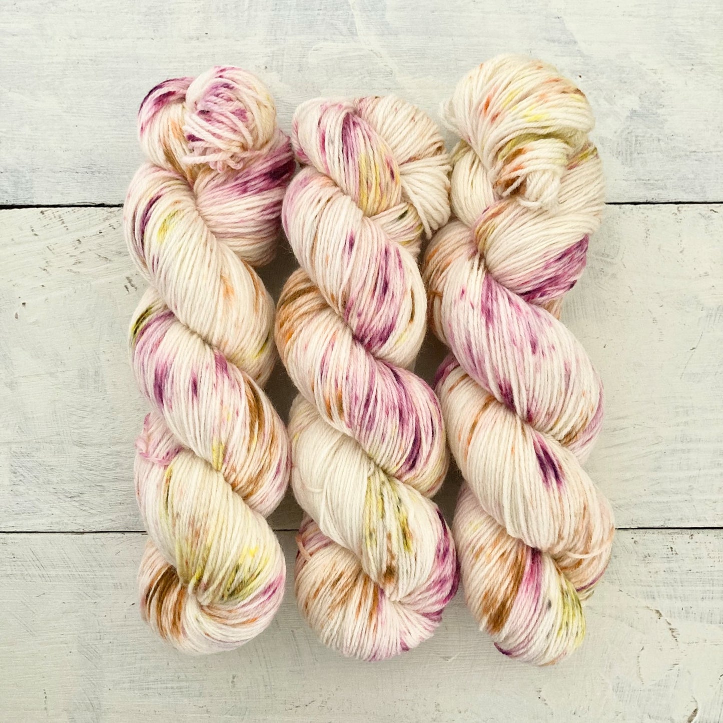 Hand-dyed yarn No.180 Merino sock "Allerseelen"