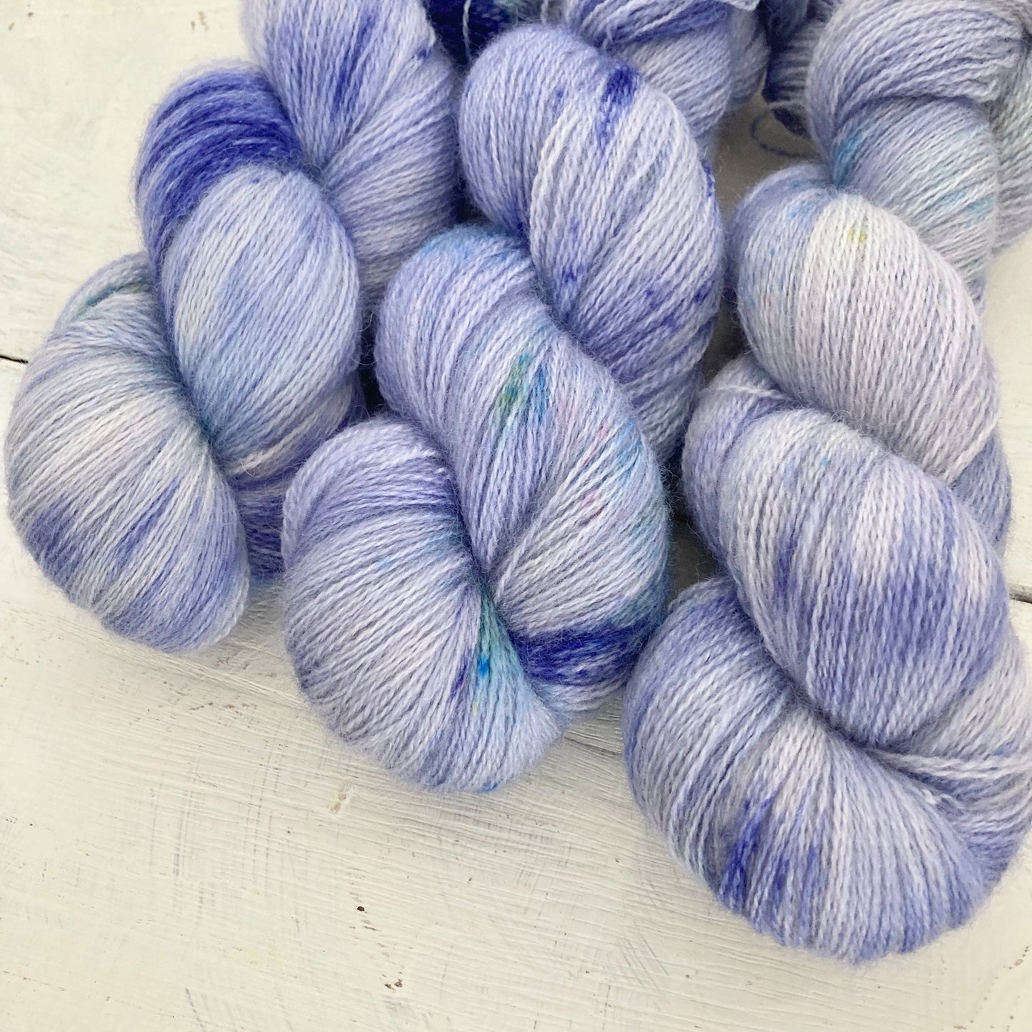 Hand-dyed yarn No.172 BFL lace "Impresiones intimas"