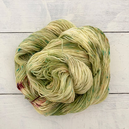 Hand-dyed yarn No.154 sock yarn "Heiseiyama"