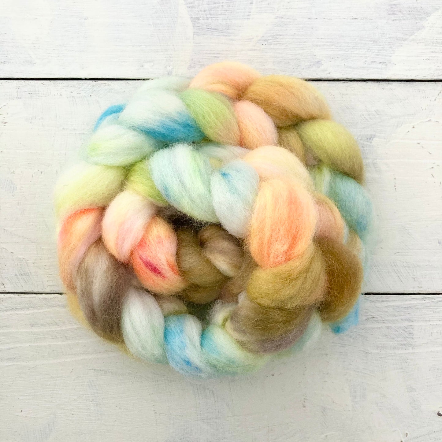 Hand-dyed wool Korydale No.8 "Zolushka"