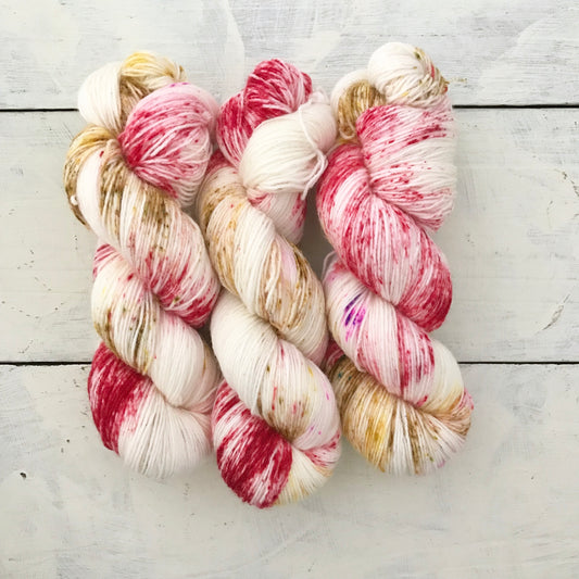Hand-dyed yarn No.78 sock yarn "Musetta"