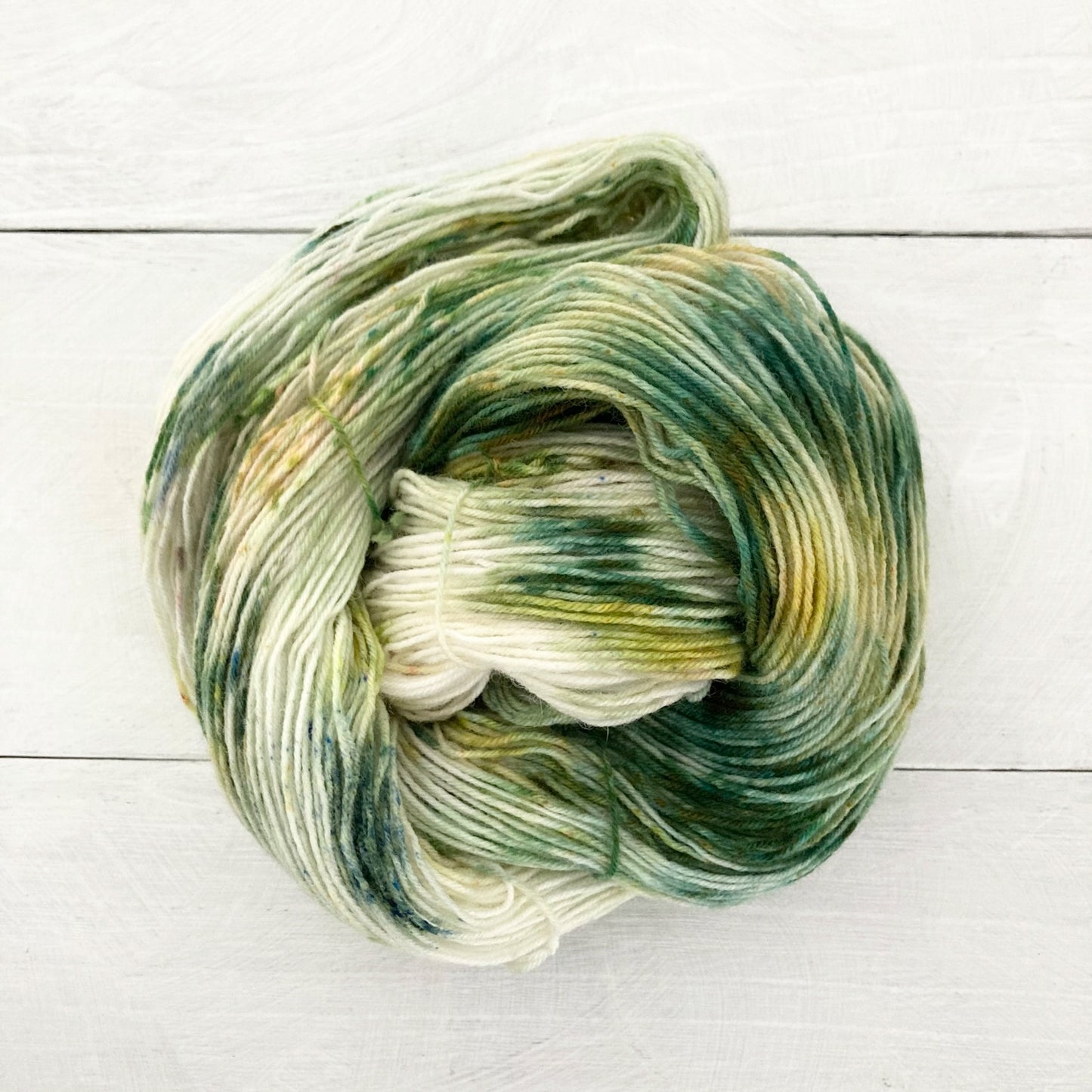[Snow dyeing] Hand dyed thread No.204 sock yarn "Norden"