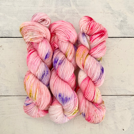 Hand-dyed yarn No.99 sock yarn "Après un rêve"