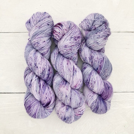 Hand-dyed yarn No.220 sock yarn "Das Veilchen"